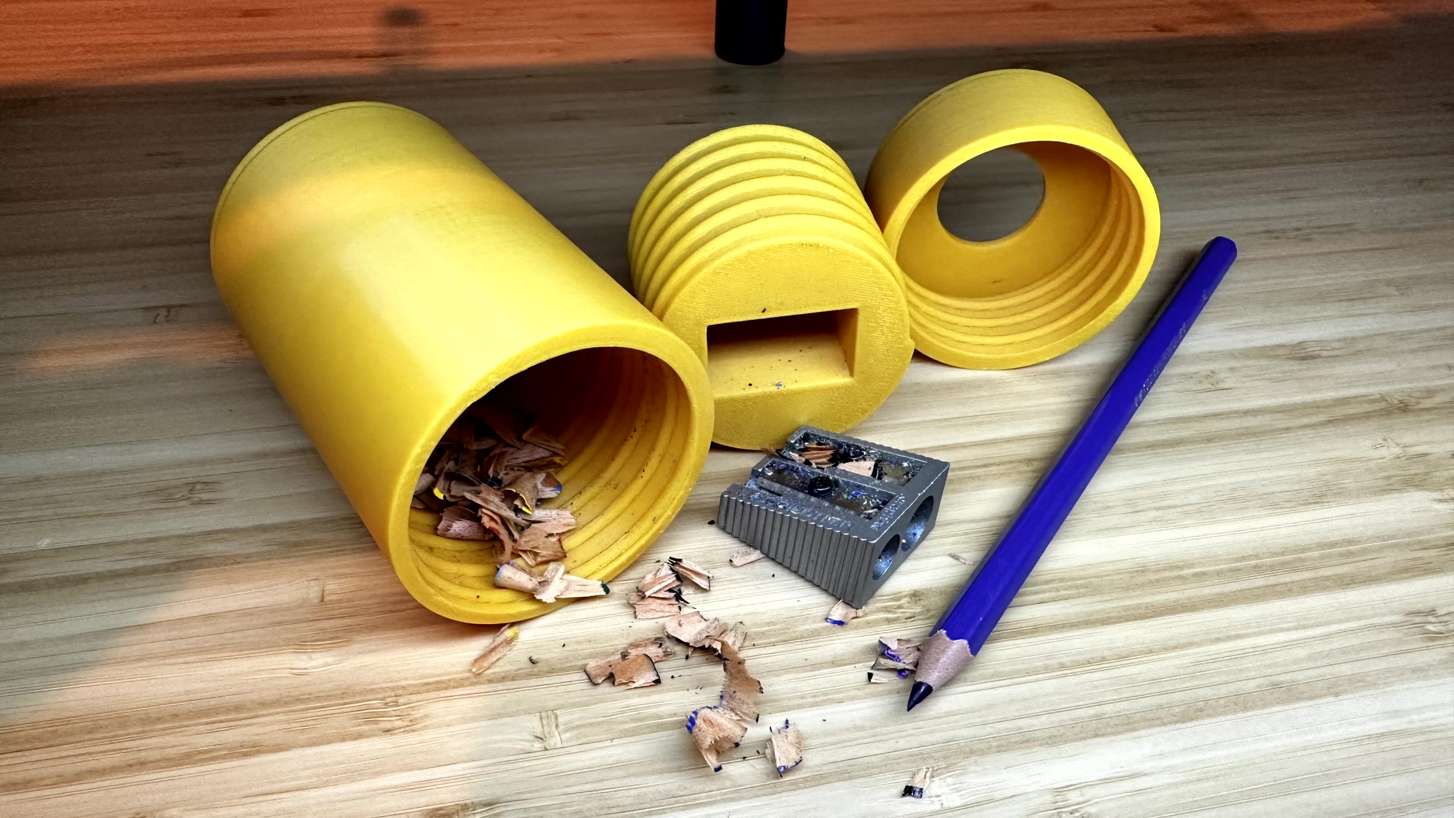 Hộp đựng dũa gọt bút chì đôi Staedtler