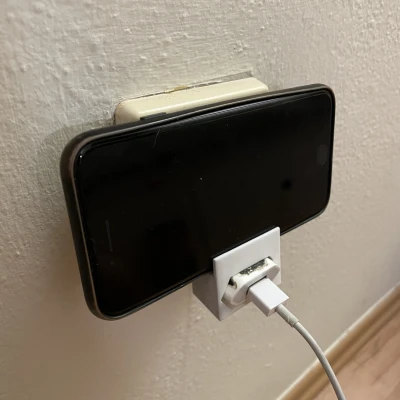 Giá đỡ sạc Iphone du lịch Koudelinek | Kệ treo tường sạc Iphone DEMO V2