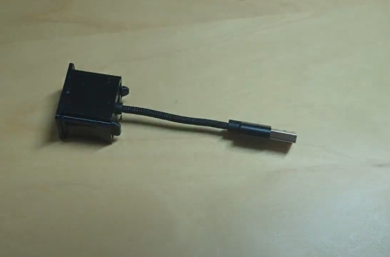 Giá đỡ USB-C cho xe NC Miata