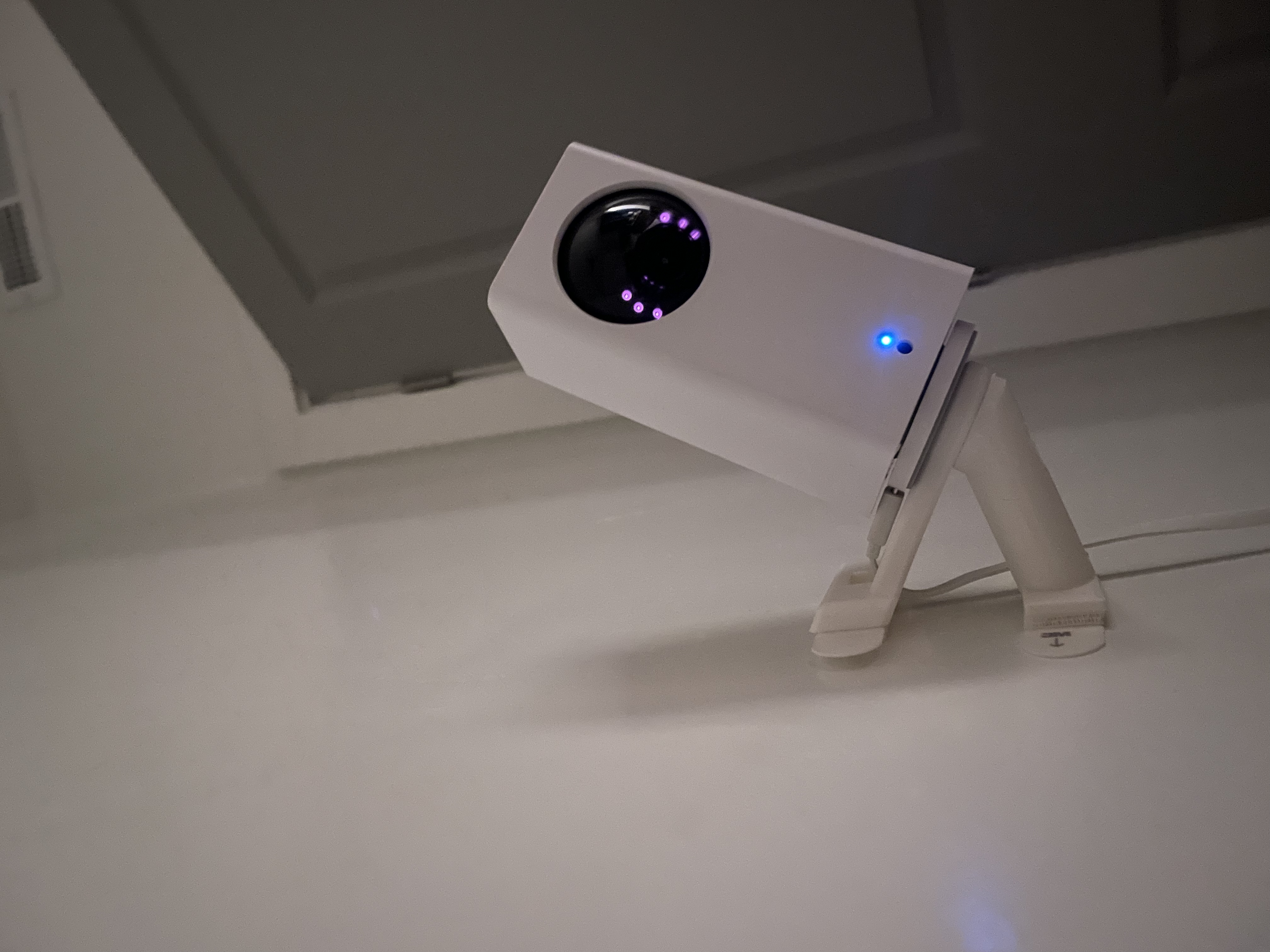 Giá Treo Tường Cho Camera Wyze