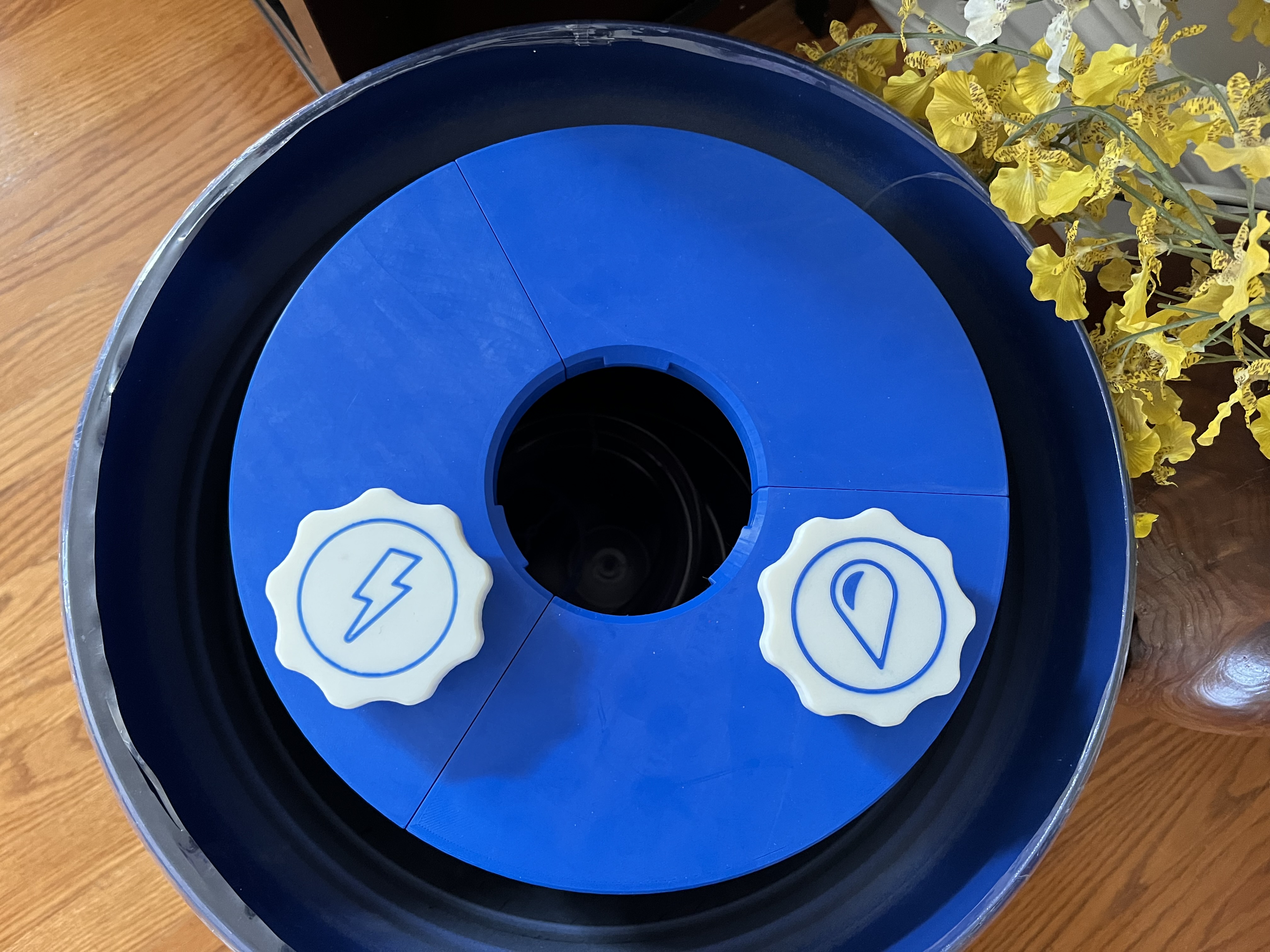 Nắp Chế Cho Thùng Sơn Xanh Lowes