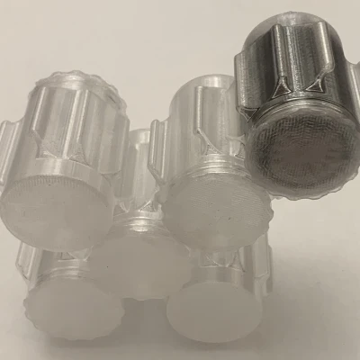 Hộp đựng lốp Mini-Z có nắp ren, xếp chồng thành lưới