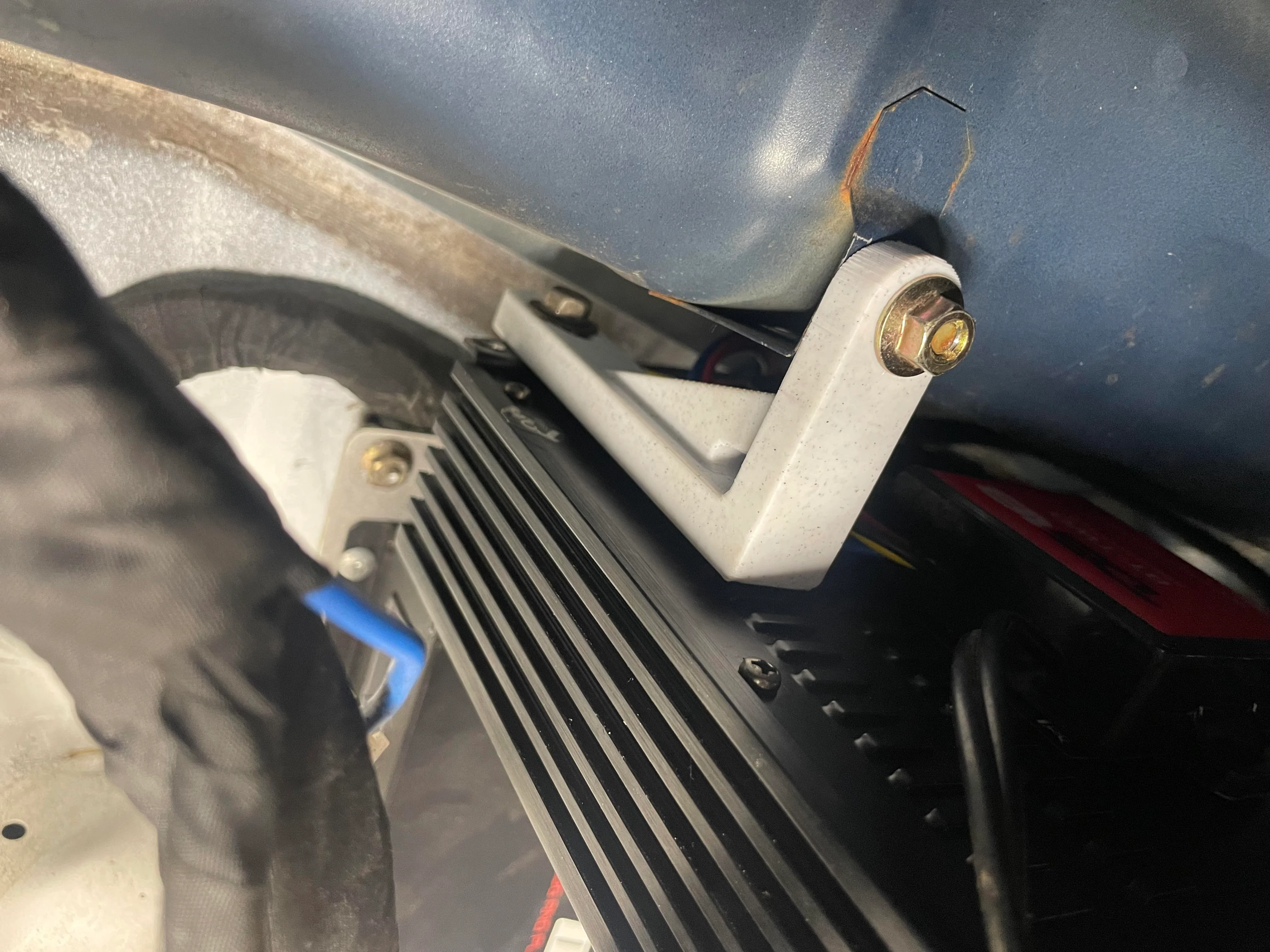 Kẹp Ống 1.5in P.I.P. (In Liền)