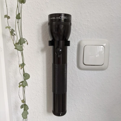 Một Giá Treo Maglite Khác