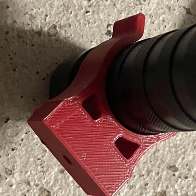 Giá Treo Tường Đèn Pin