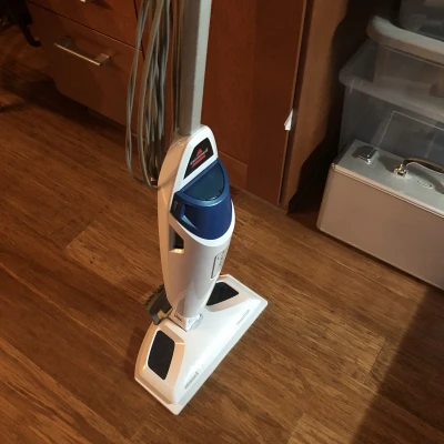 Kẹp Đầu Máy Hơi Nước Bissell