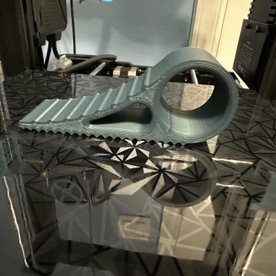 Cục Chặn Cửa Có Gân