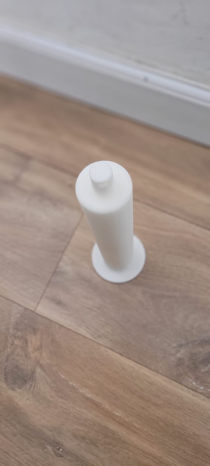 Giá treo cuộn giấy ăn