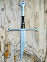 Narsil - Chúa tể những chiếc nhẫn