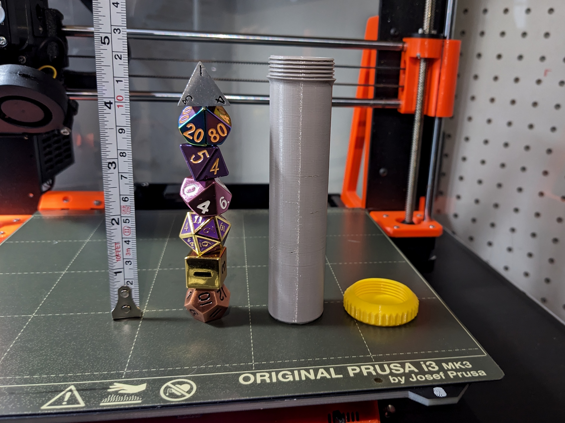 Hộp Đựng Xúc Xắc D&D Kiểu Ống Vặn Nắp