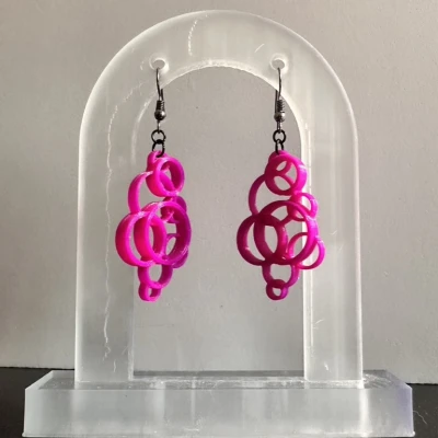 Bông Tai - Vòng Tròn Loạn Lạc