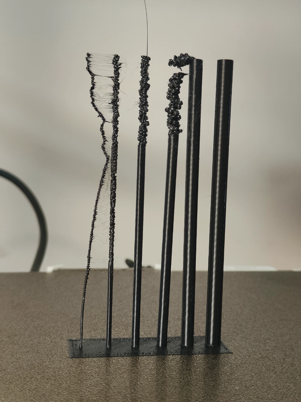 Bản in dao động độ chính xác về chiều cao trụ cột