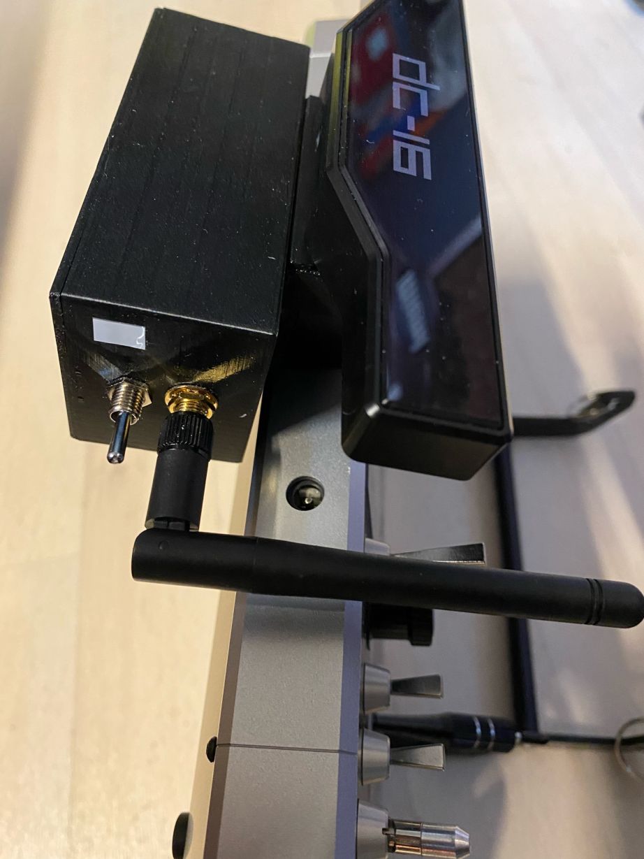 Hộp đựng module phát sóng gắn ngoài cho Jeti DC-16 II