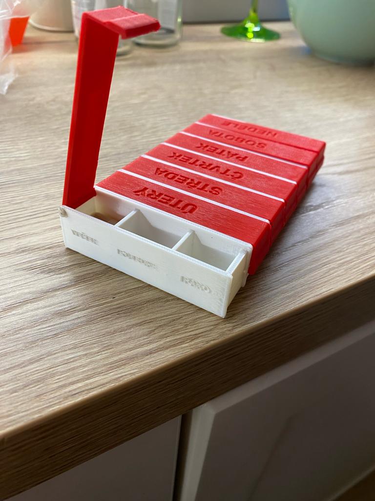 Hộp Đựng Thuốc 7 Ngày Tiện Lợi