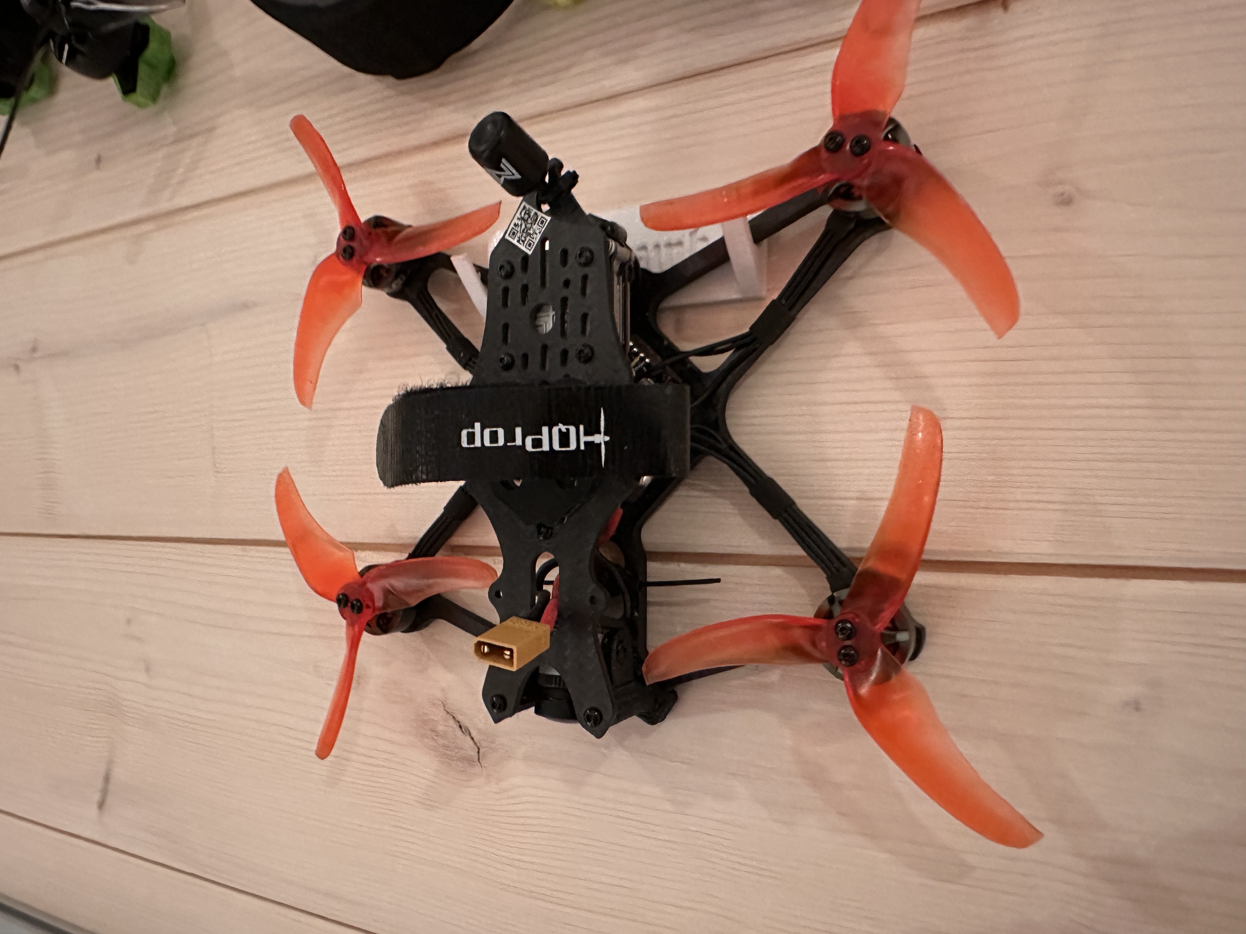 Giá treo tường cho EMAX Babyhawk II