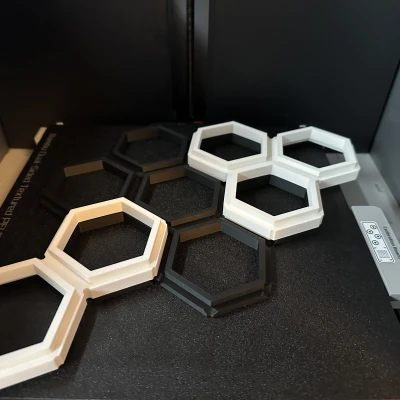 Kệ trưng bày LEGO minifigure hình lục giác module