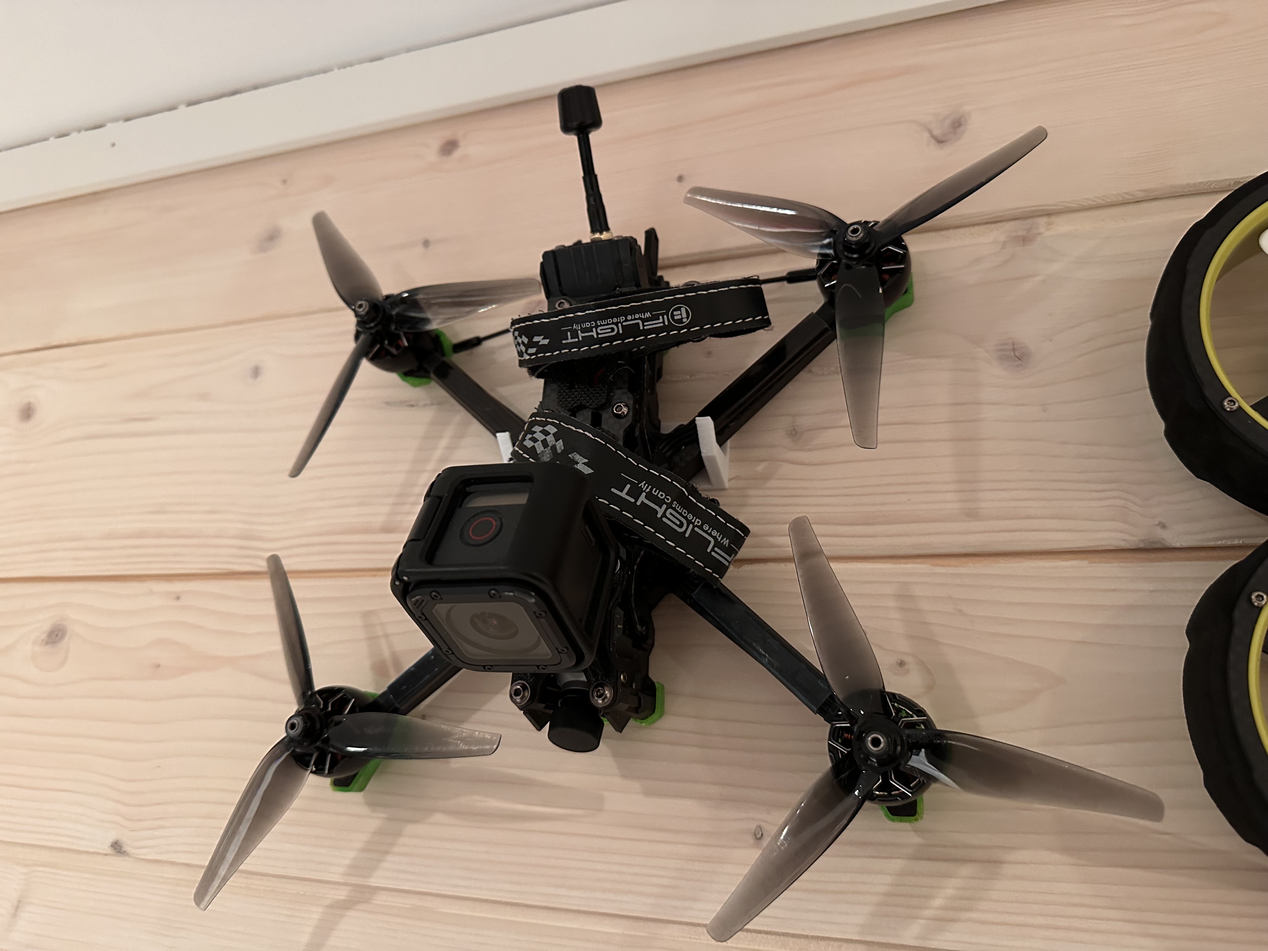 Giá treo tường cho iFlight Nazgul F5