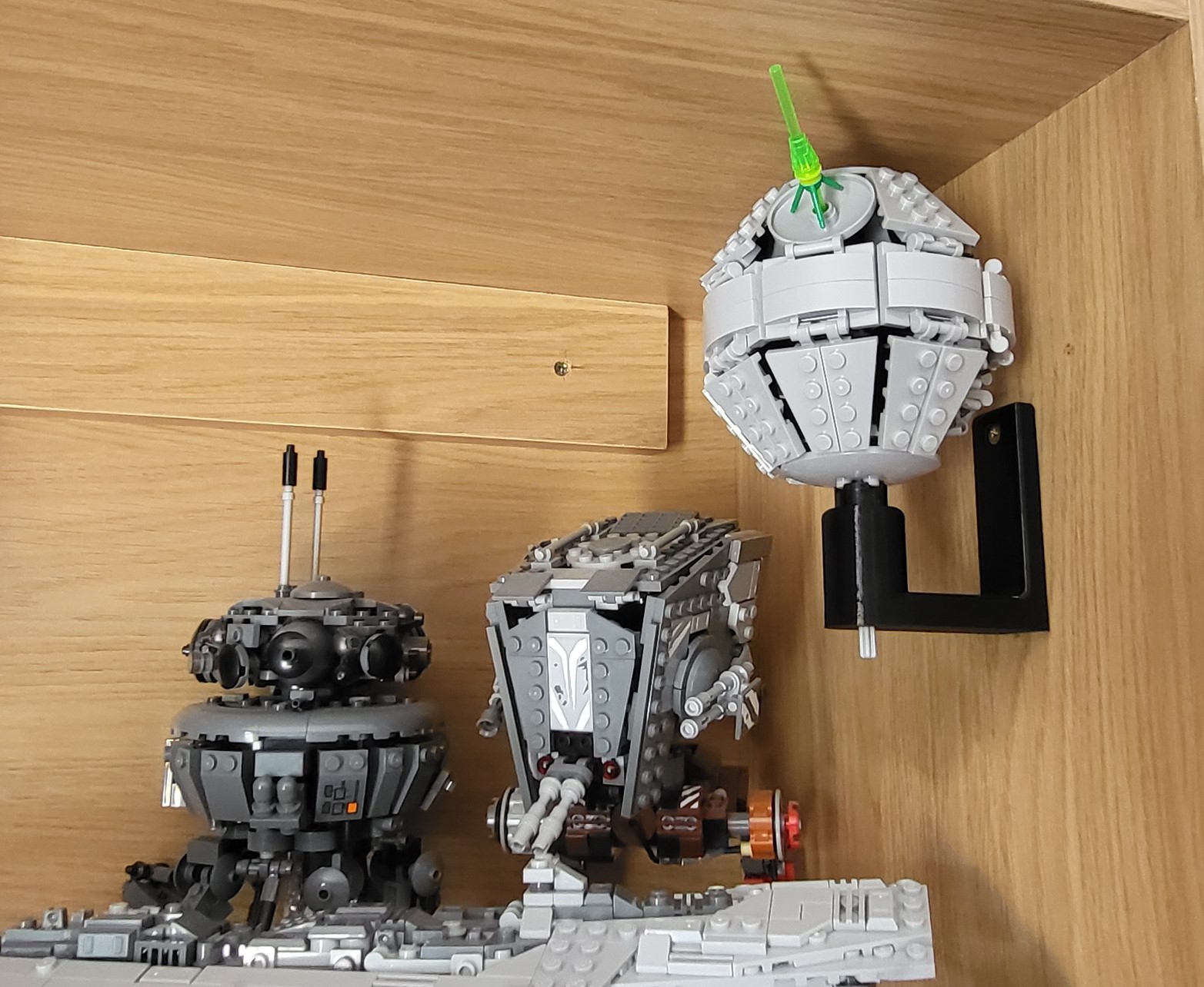 Giá đỡ treo tường LEGO Star Wars 40591 Death Star 2