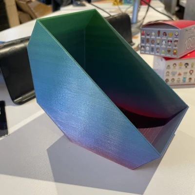 Giá Đỡ Khẩu Trang KN95