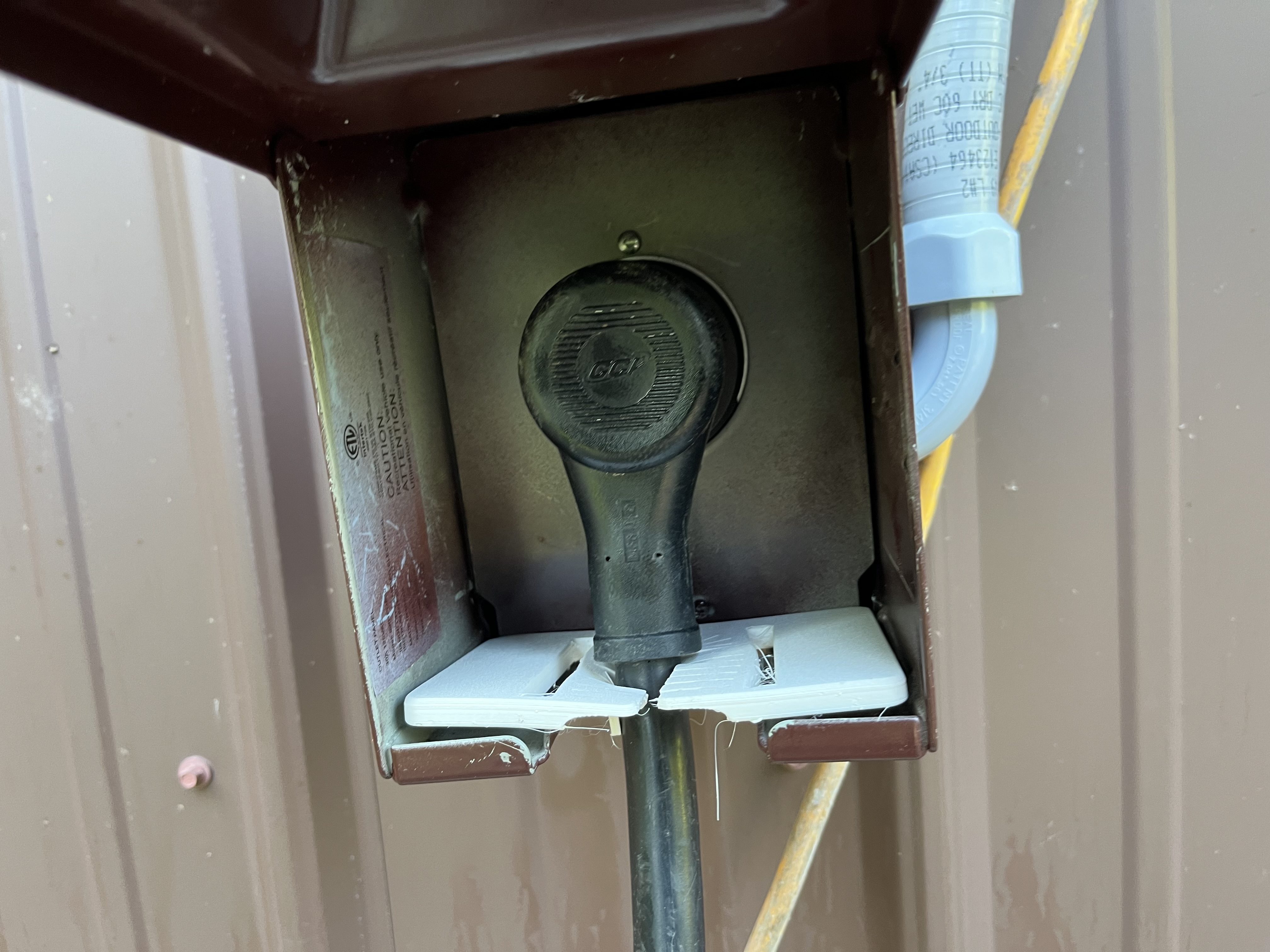 Nắp Che Ổ Cắm Điện RV