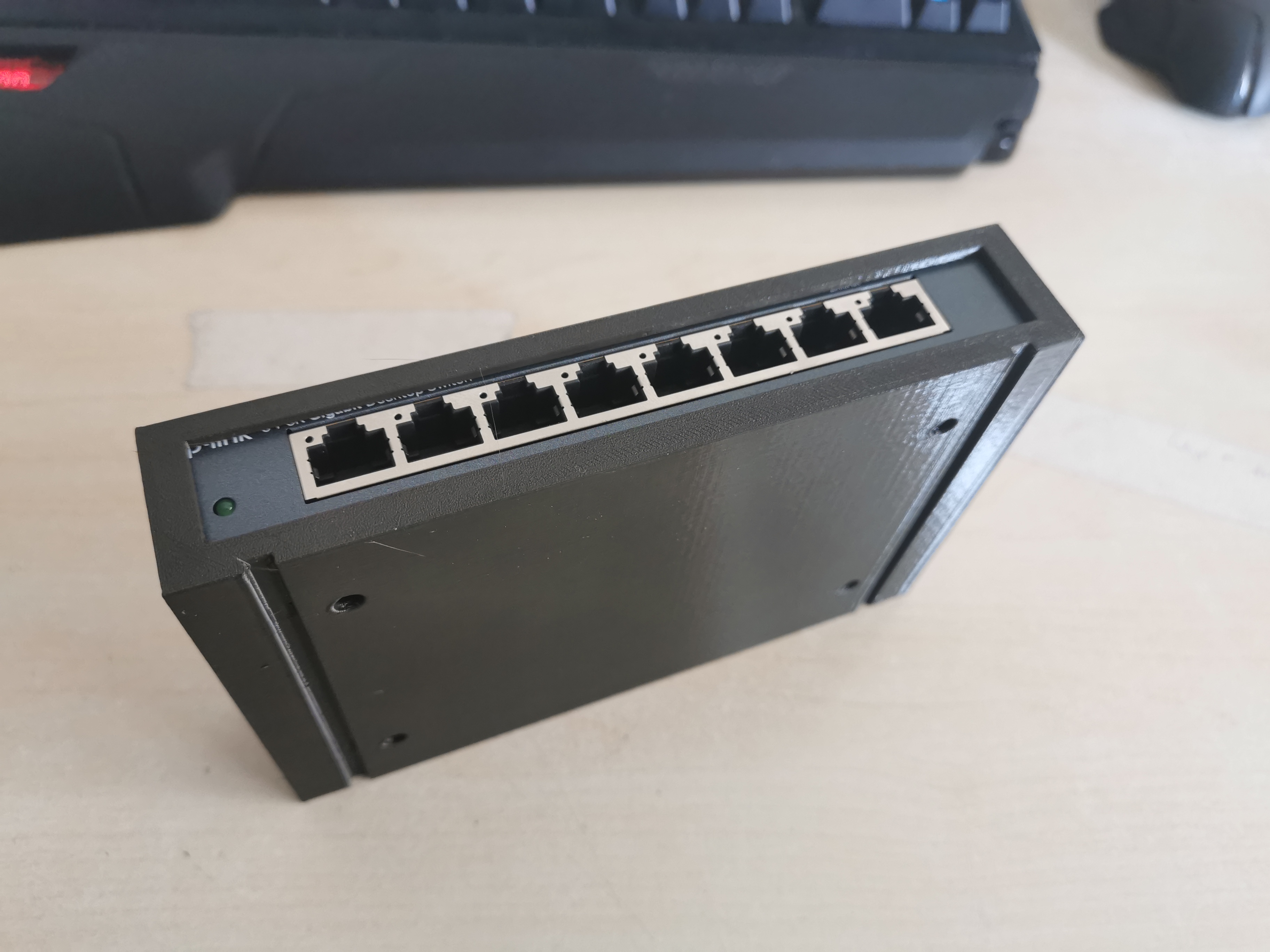 TP-Link TL-SG108 MOUN