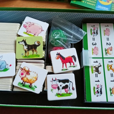 Superfarmář phiên bản du lịch, khay đựng