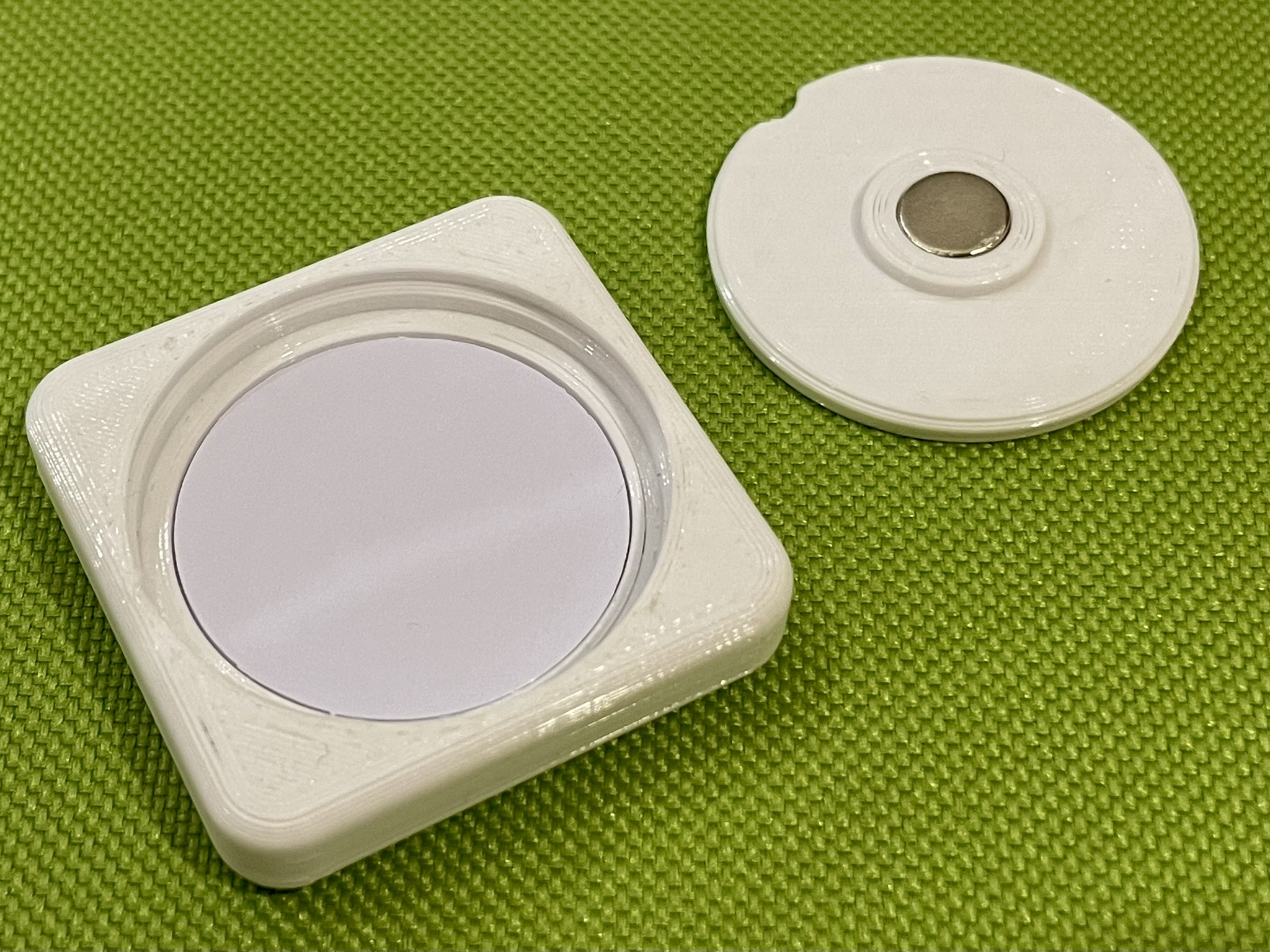 Hộp đựng thẻ N-tag RFID NFC (có nam châm)