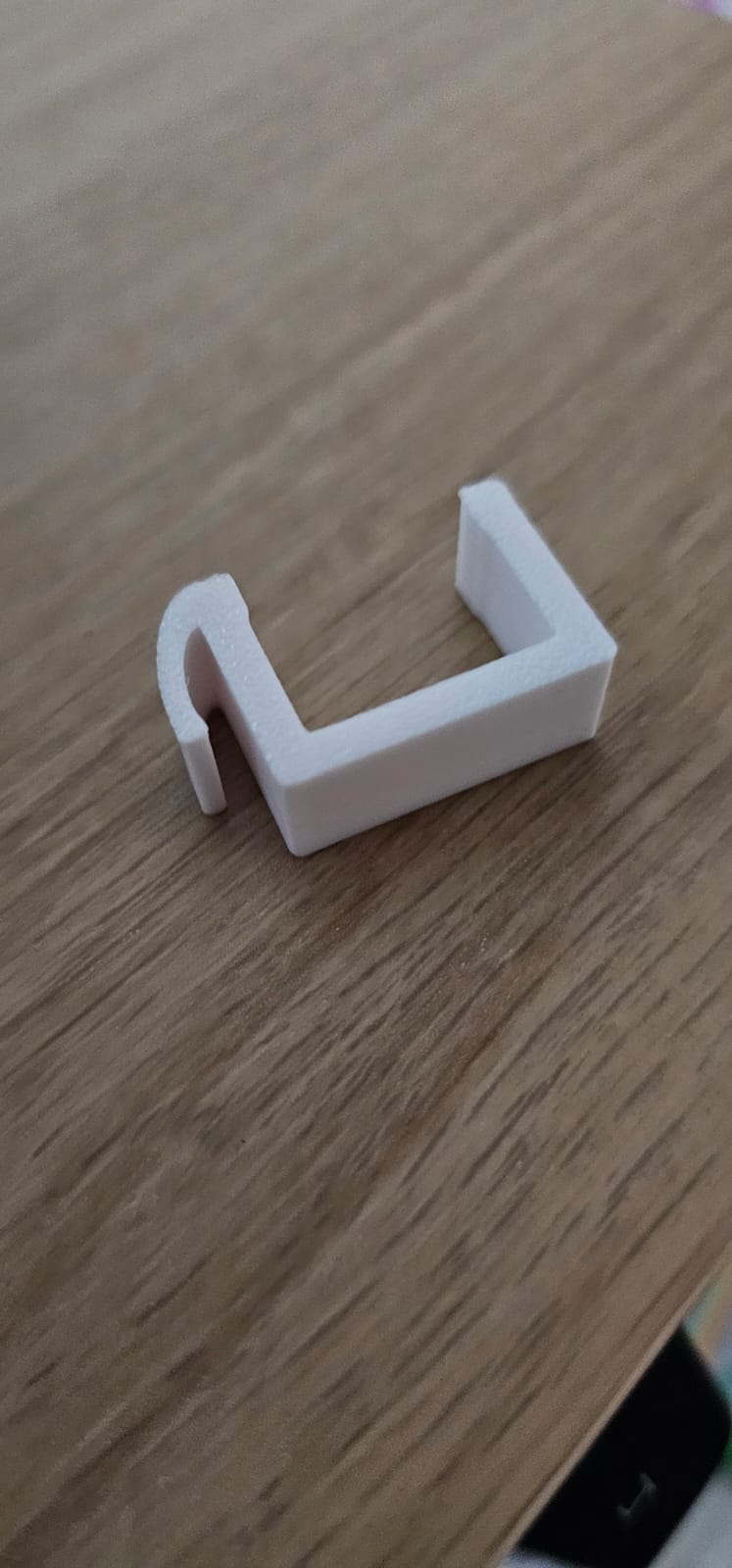 Móc Giữ Dây Cáp IKEA Billy Có Móc Bên