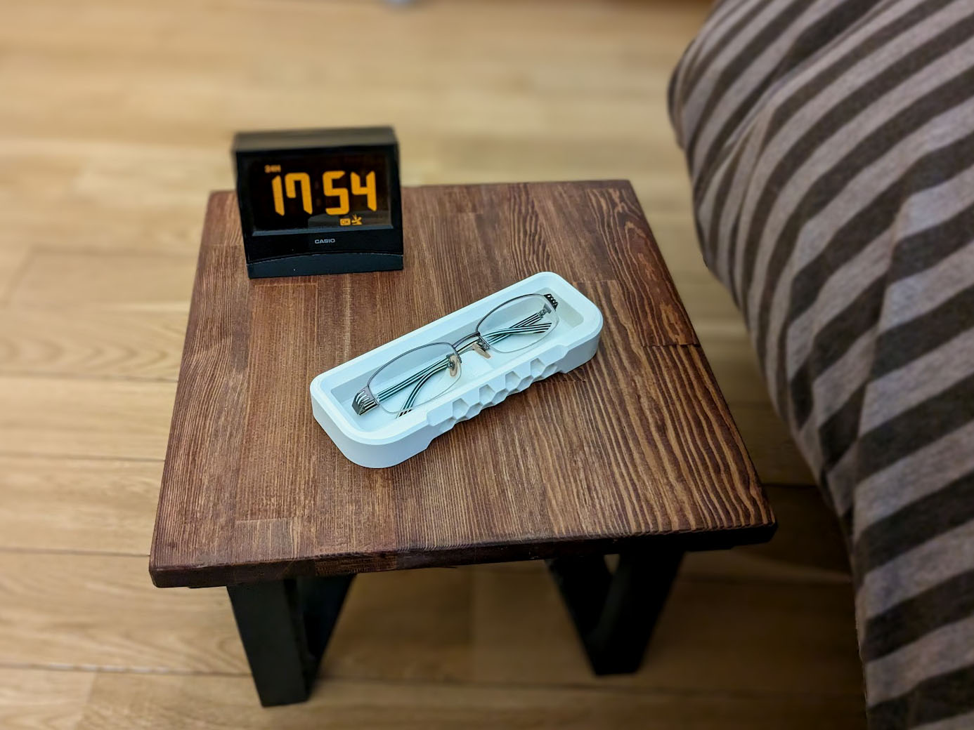 Chân Kính Kiểu Tổ Ong