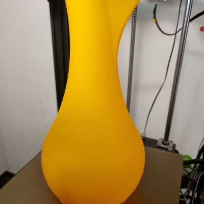 Bình tưới cây / Ca / Lọ hoa