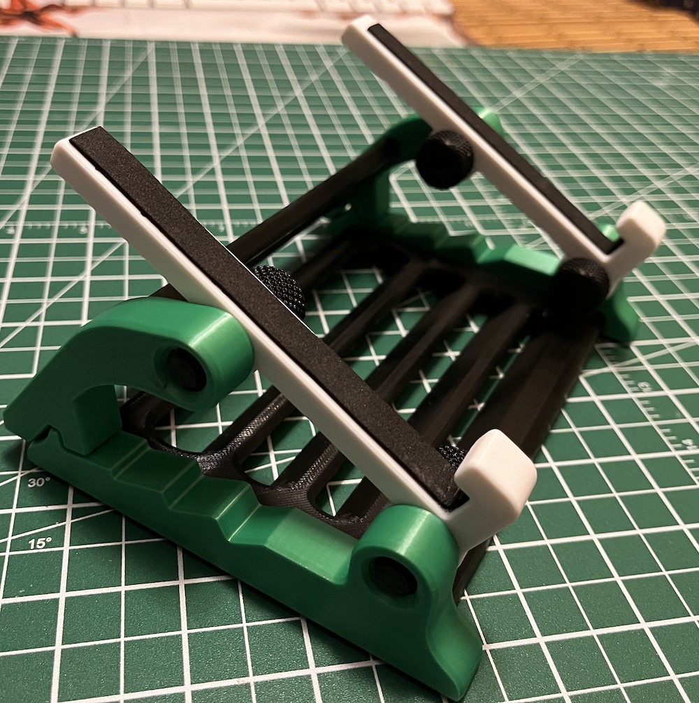 Chân đế điều chỉnh cho iPad (Air)