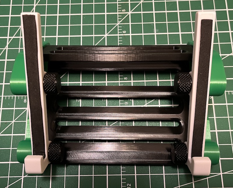 Chân đế điều chỉnh cho iPad (Air)