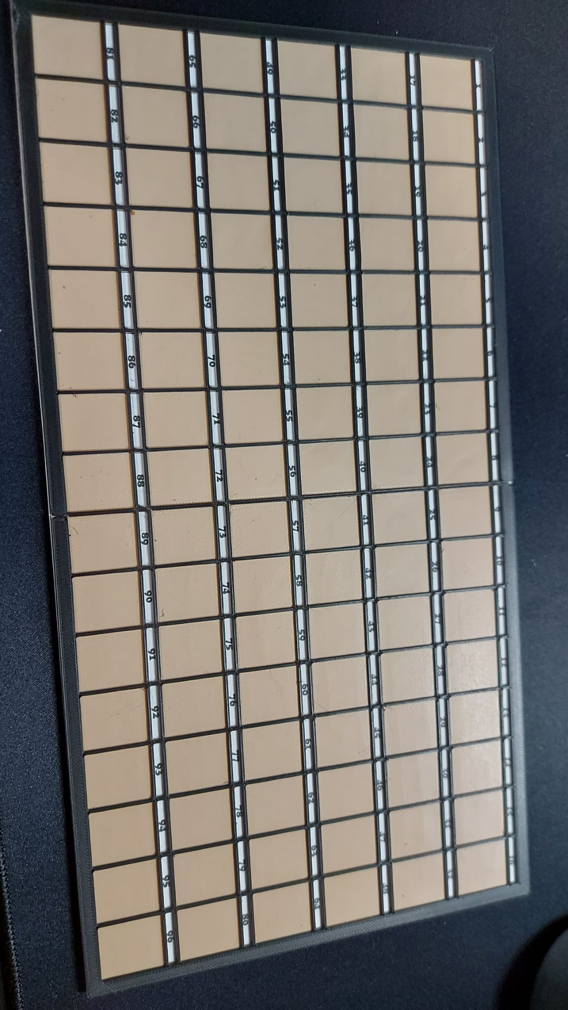 Hoàn thành đặt cỏ trò chơi kế hoạch của quỷ (El Plan del Diablo)