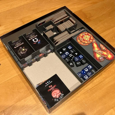 Hộp đựng đồ cho Warhammer 40,000: Heroes of Black Reach