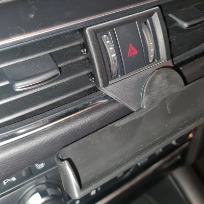 Giá Đỡ Điện Thoại BMW và MAZDA