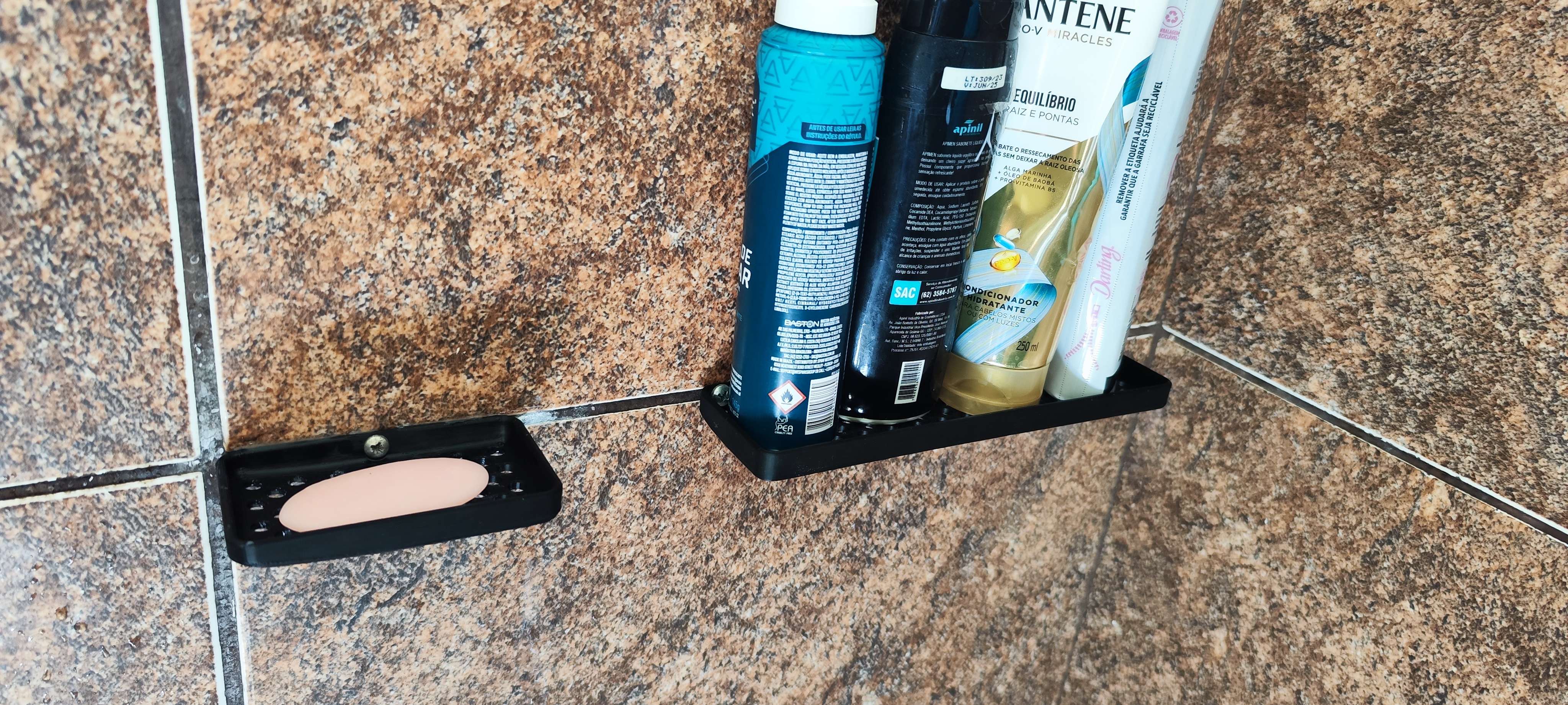 Kệ Đựng Xà Bông và Dầu Gội