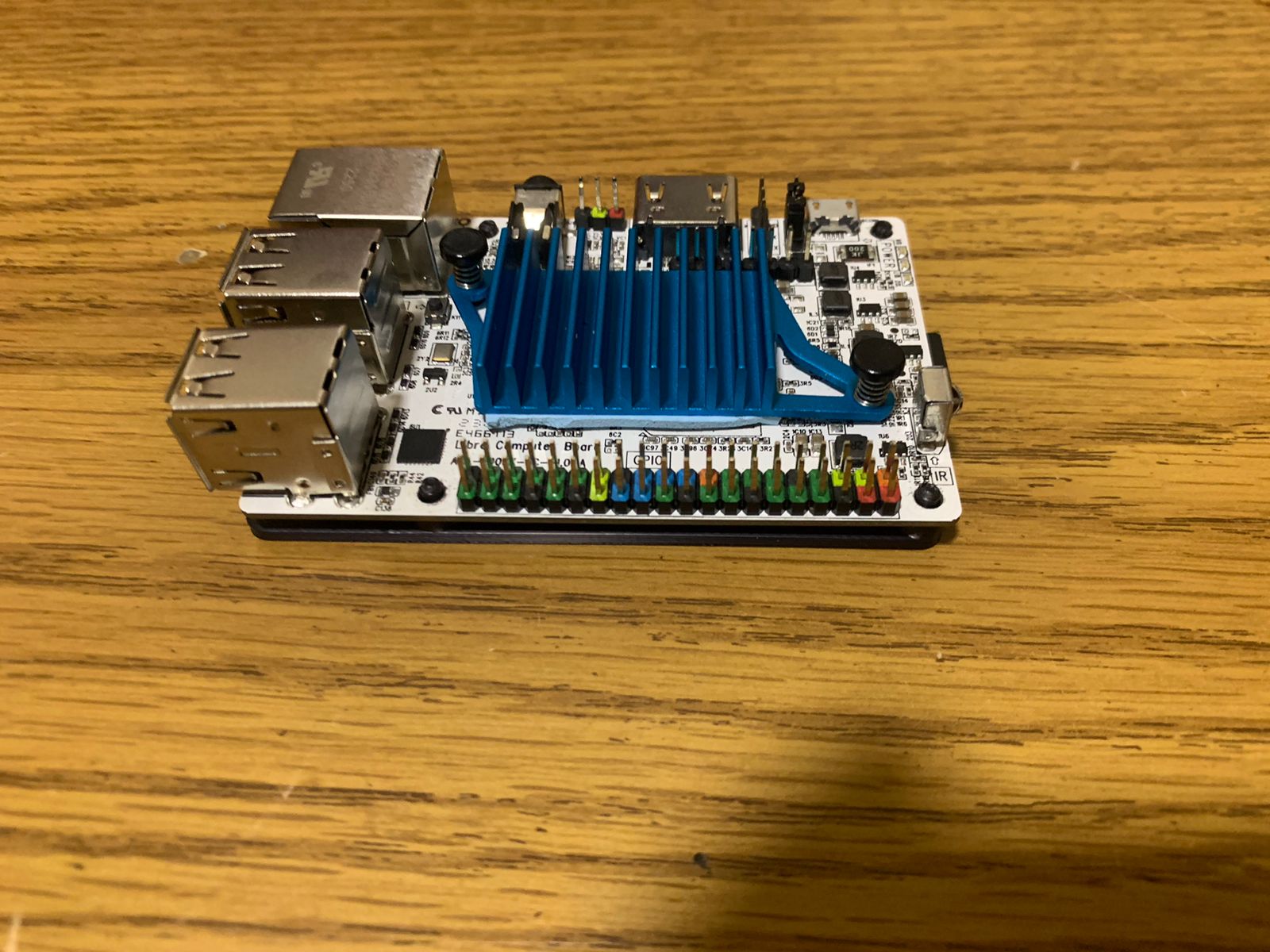 Chân đế nhẹ không cần ốc vít cho Le Potato / Pi 3