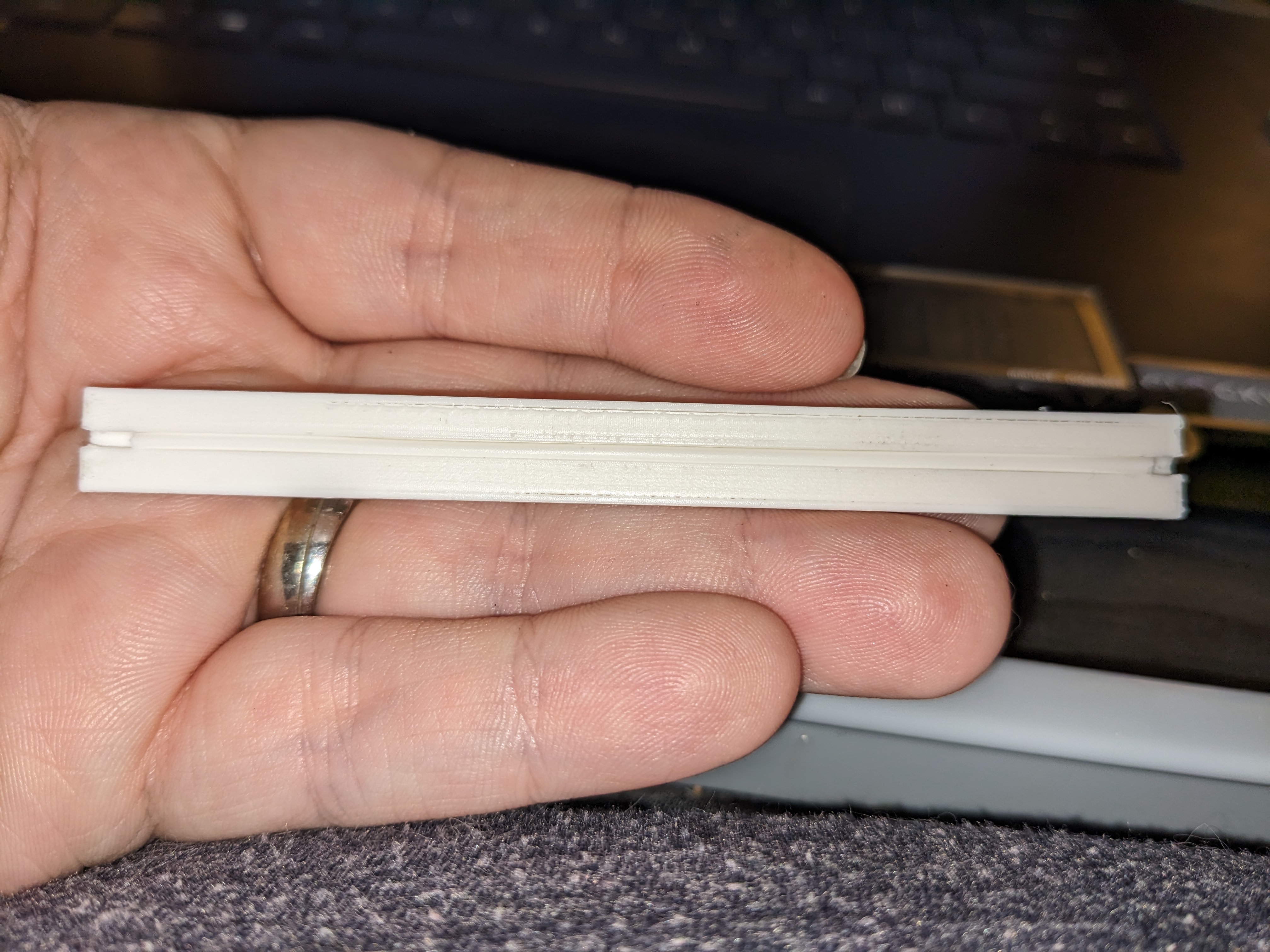 Tấm Cuộn Sợi Filament và Rãnh Đo E-Step