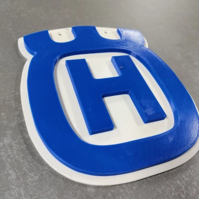 Logo Husqvarna