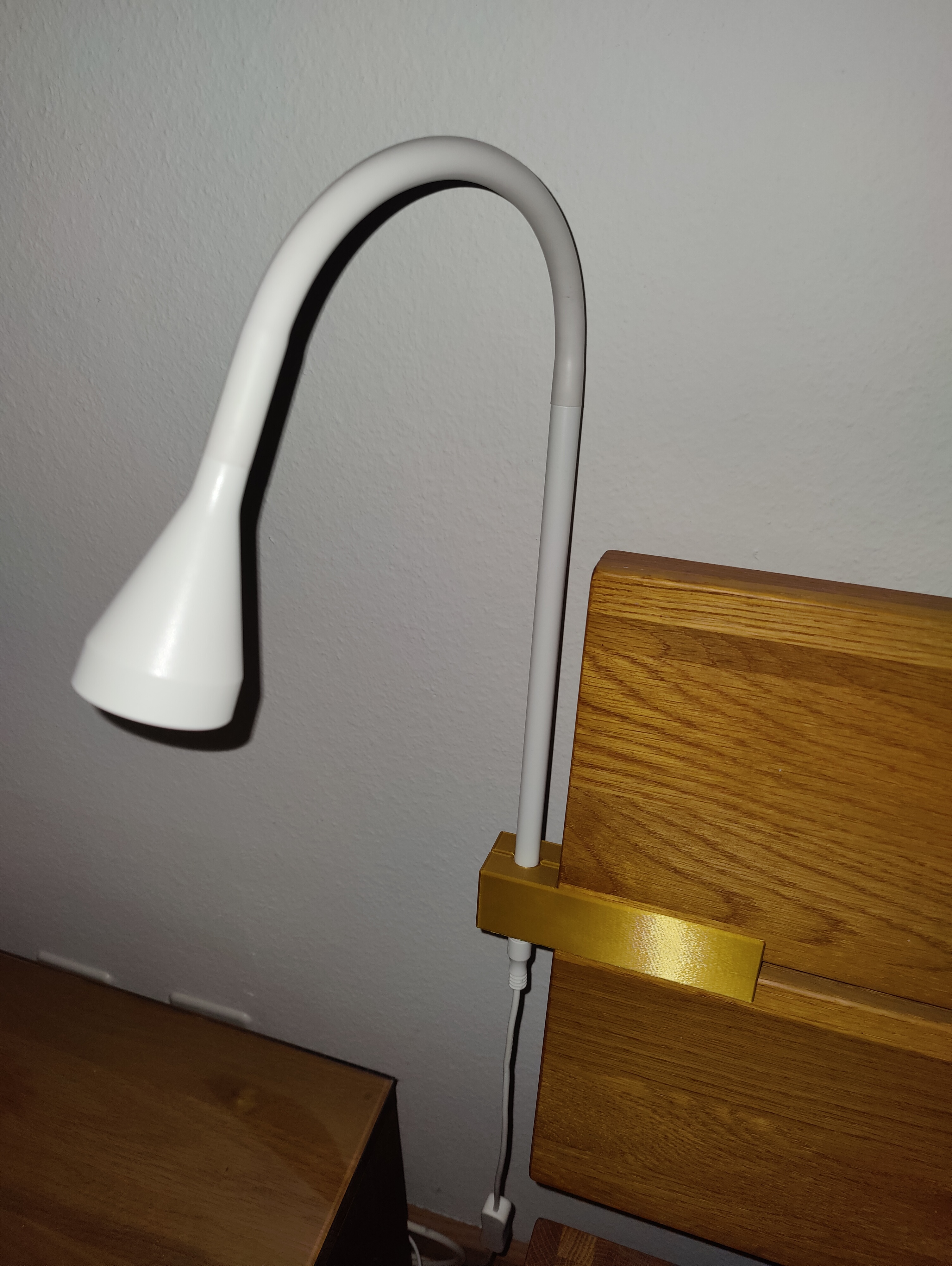 Giá Đỡ Đèn IKEA Nävlinge