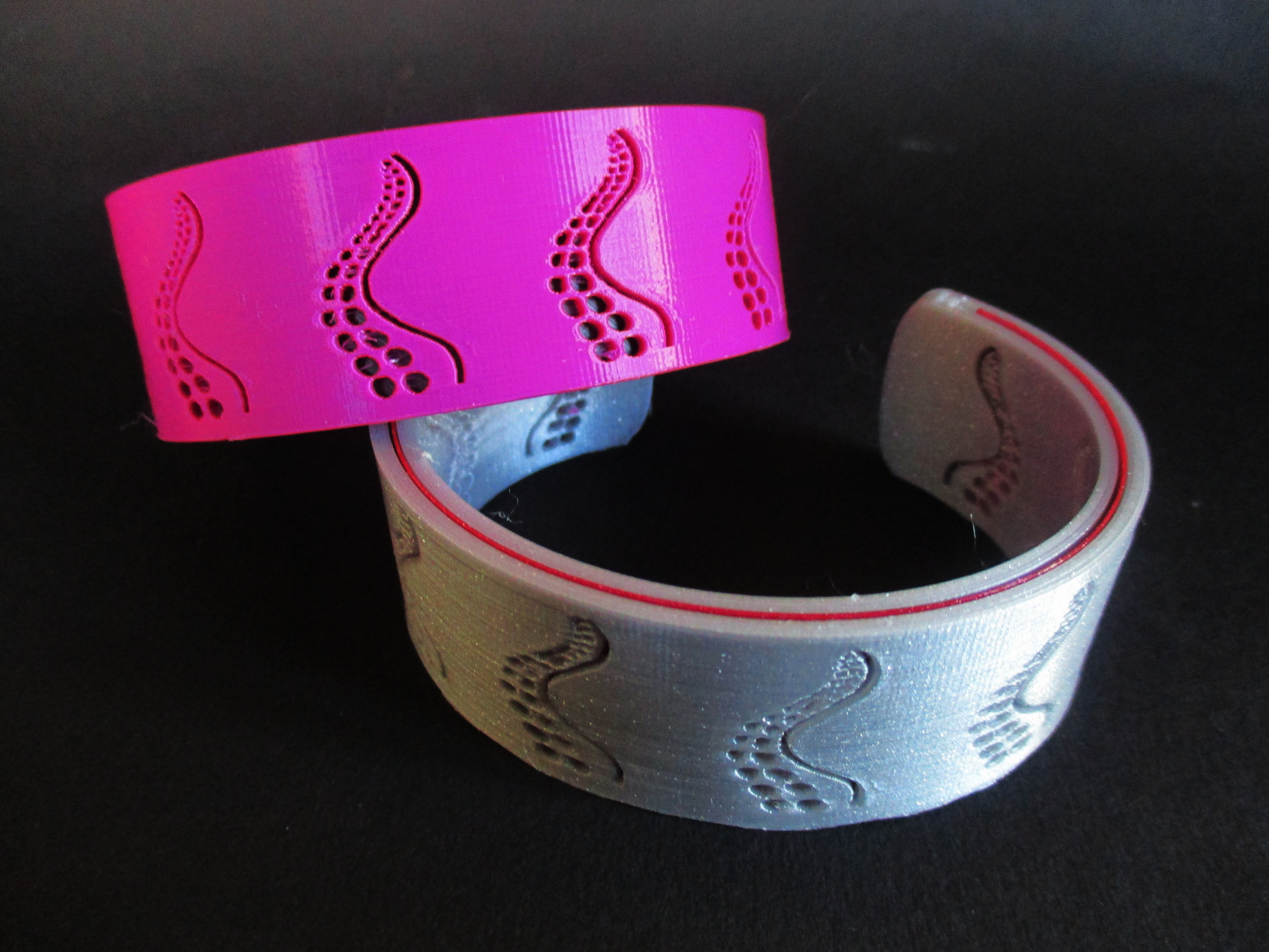 Vòng tay đổi màu tùy thích