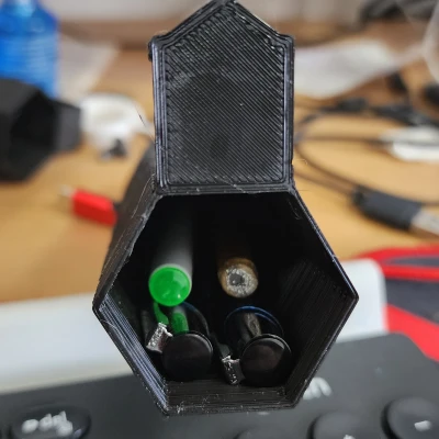 Người giữ điểm đánh dấu dưới kệ được gia cố