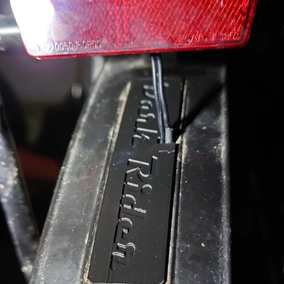 Cube axit bùn bảo vệ ánh sáng phía sau