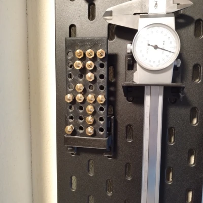 Card Đựng Đầu Phun Cho Skadis và Bảng Gỗ