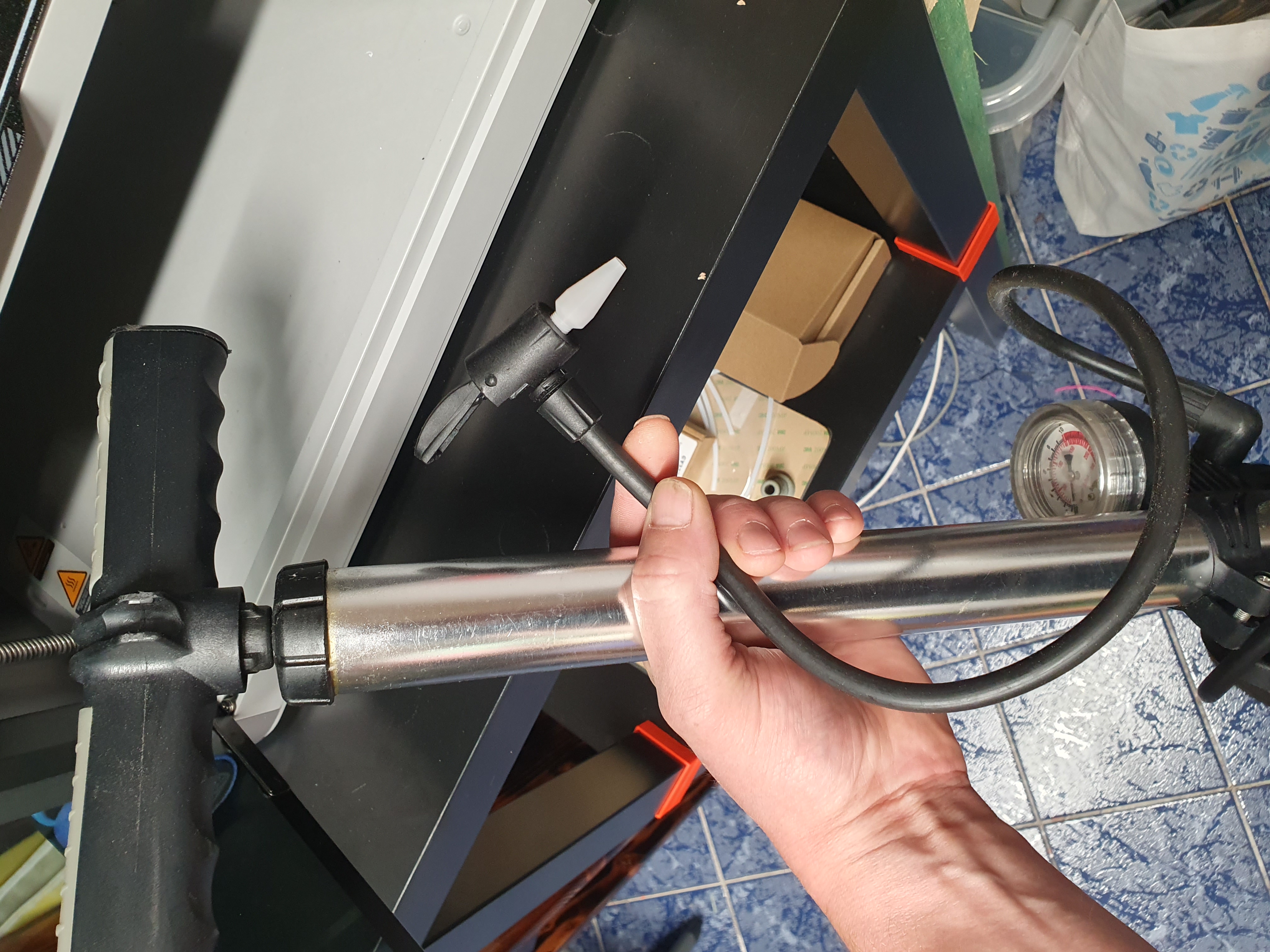 Adapter/ đầu nối máy bơm hơi cho van xe hơi