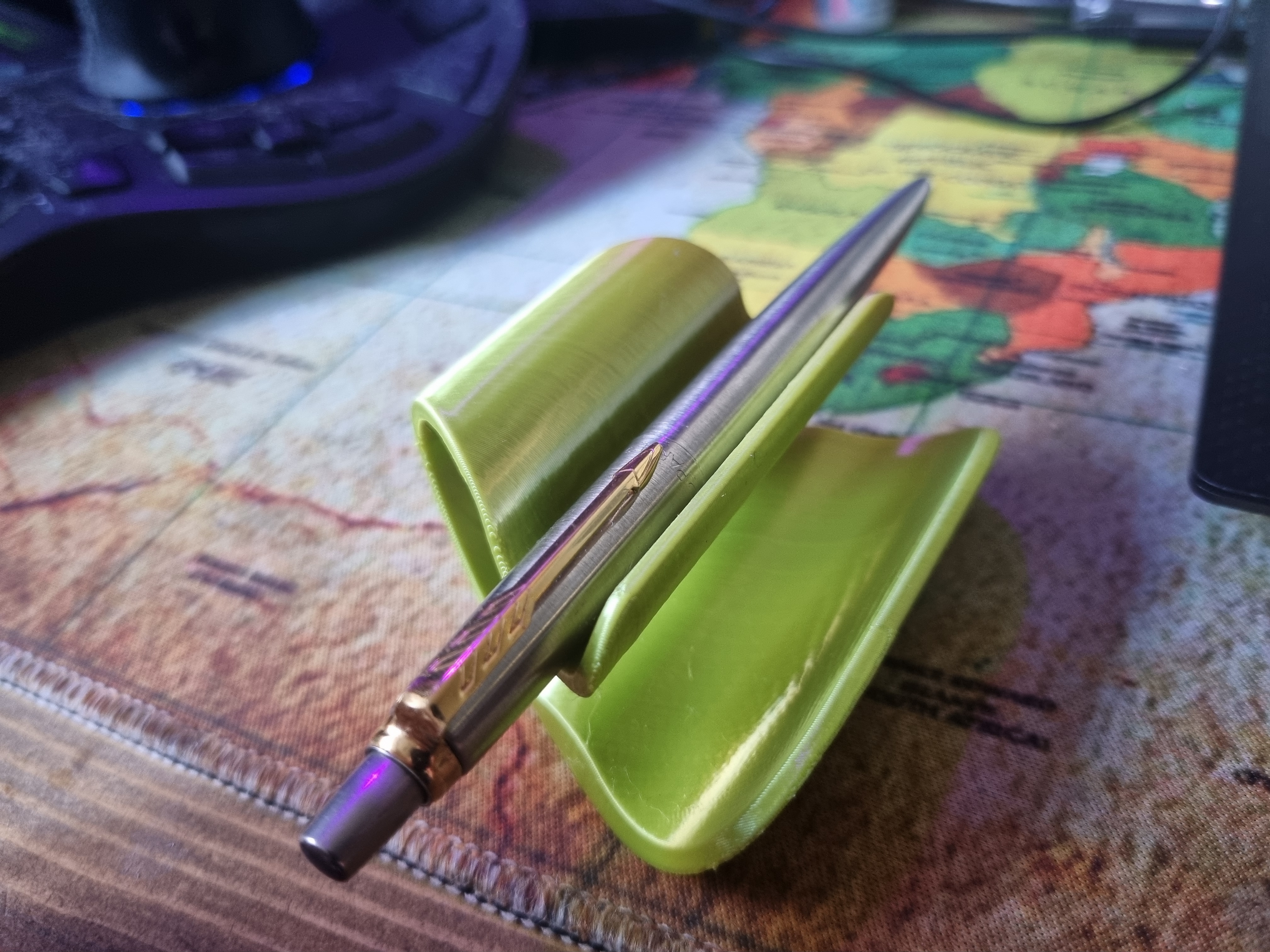 Giá Đỡ Bút Fidget Vui Nhộn