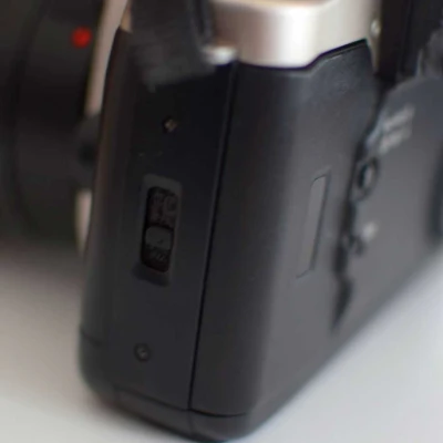 Chốt cửa phim cho Canon EOS 50/50E (Elan/55)