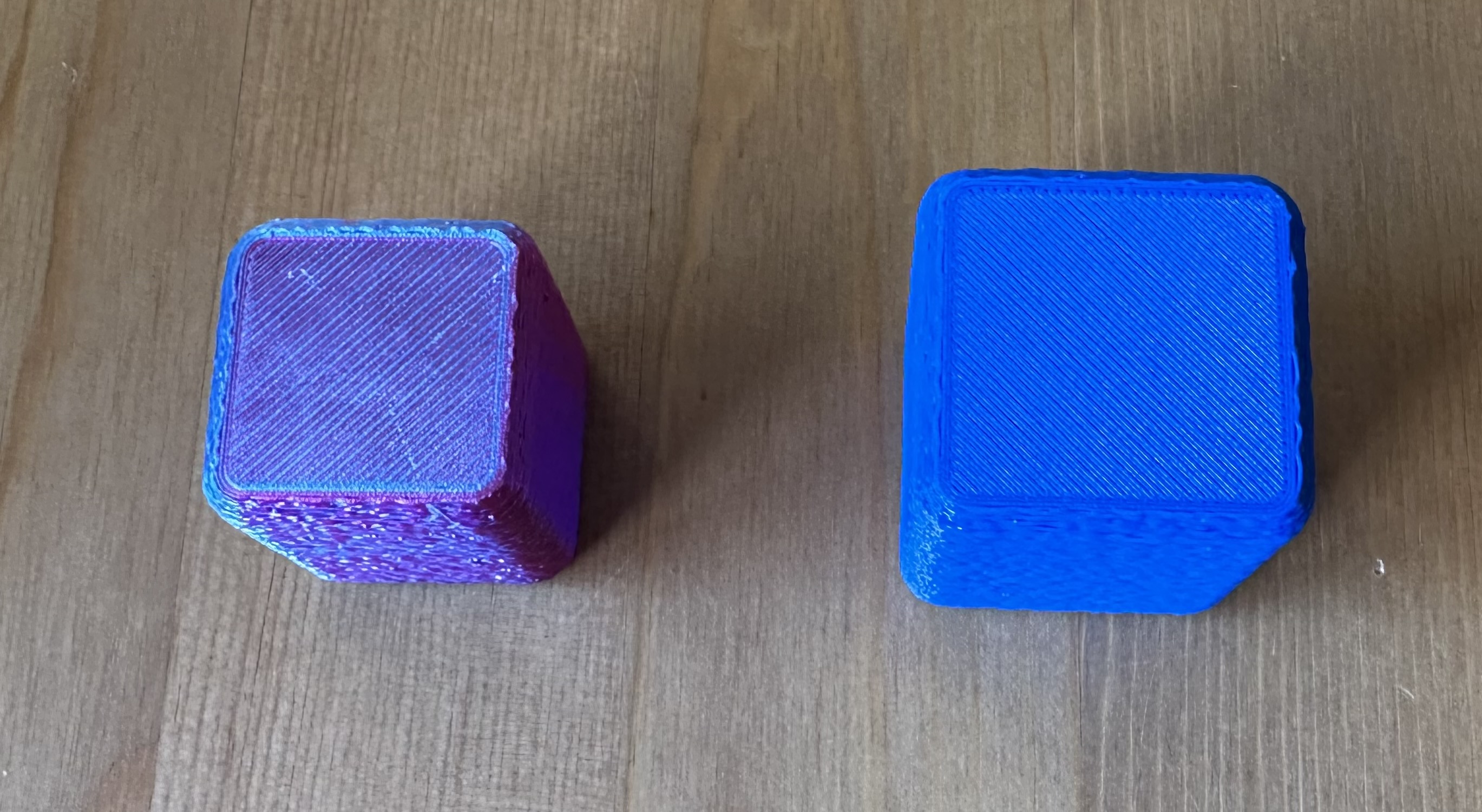 Khối Lập Phương Fidget/Thử Nghiệm - Có Vân, Cạnh Bo Tròn và Sắc Nét