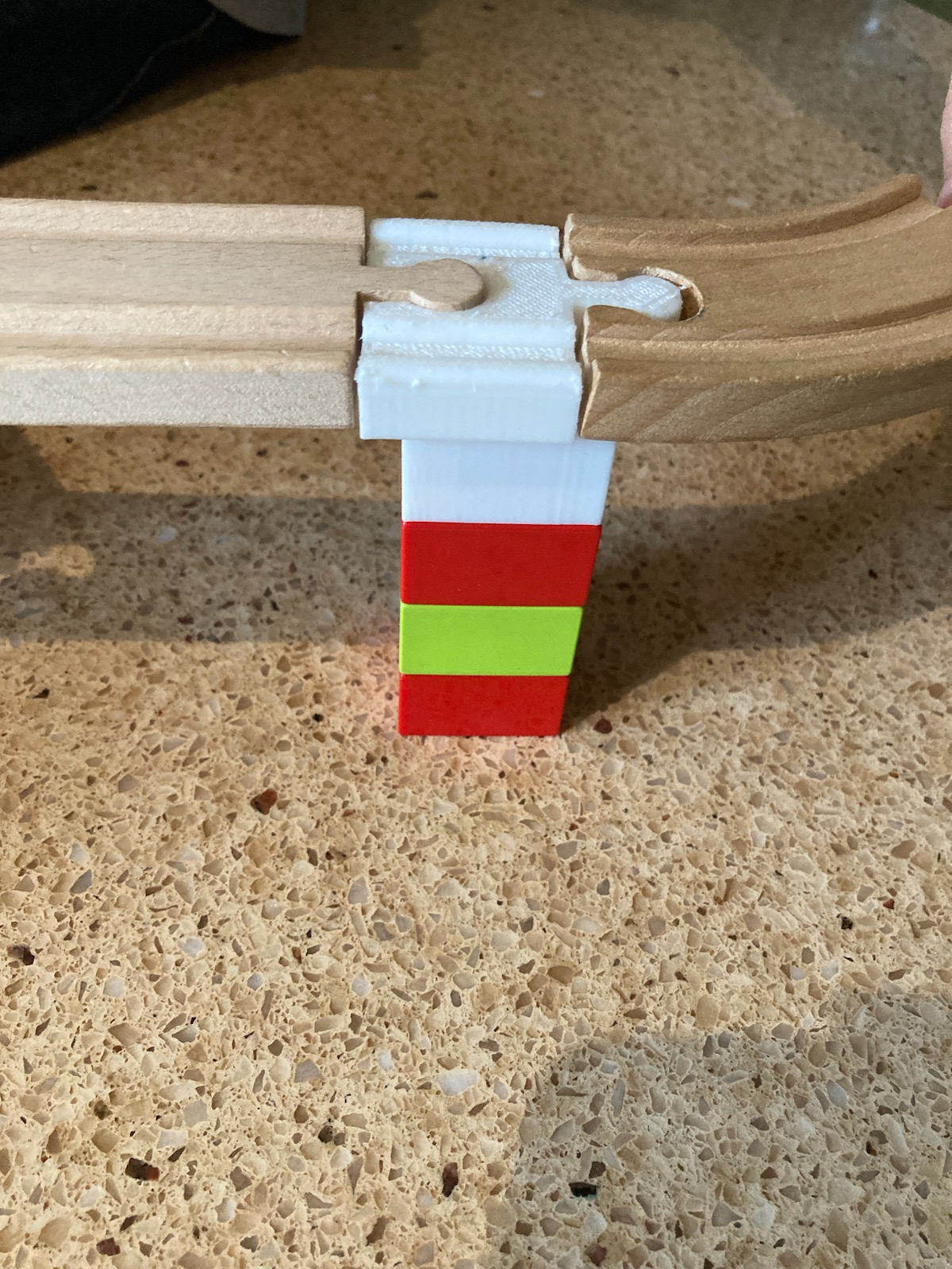 Đầu nối đường ray gỗ tương thích Dulpo (banned brick)