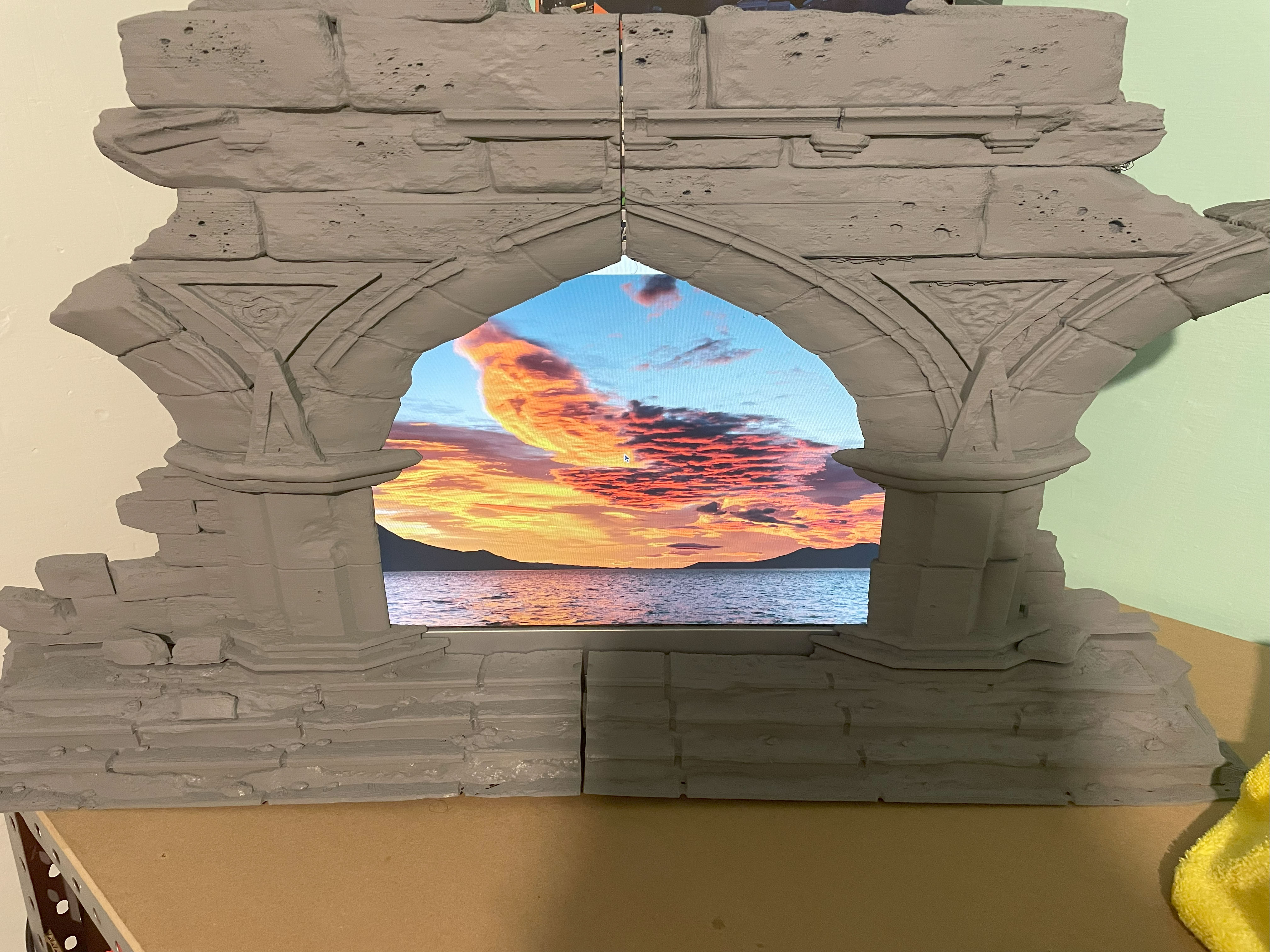 KHUNG VÒM MÀN HÌNH CẢM HỨNG TỪ DI TÍCH CỔ